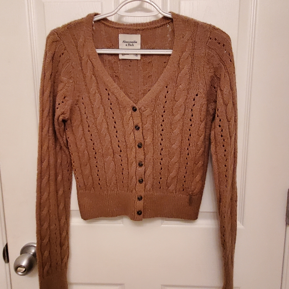 Abercrombie crop long sleeve knit cardigan